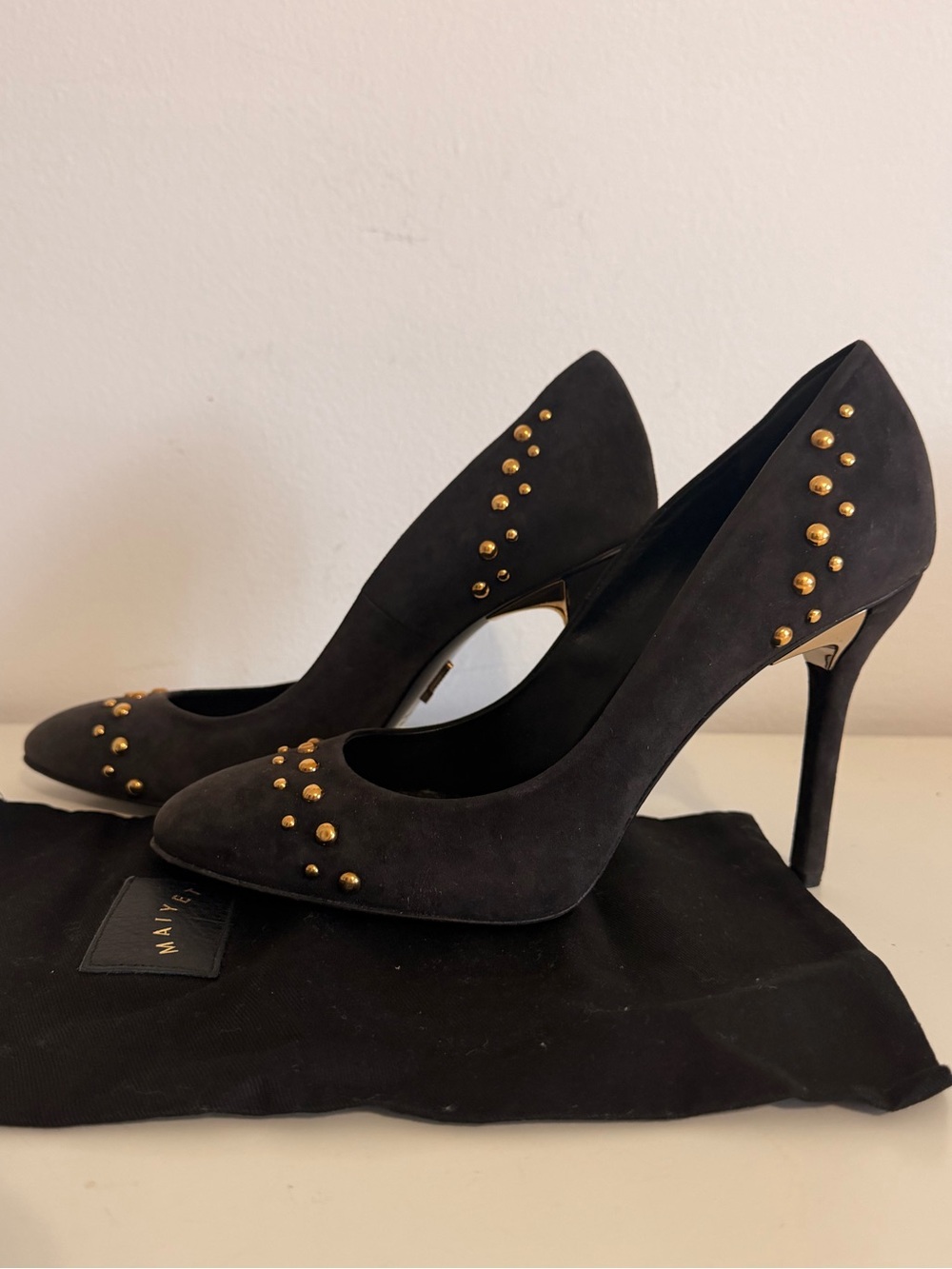 Maiyet Designer Suede Gold Studded Pointed Toe Stiletto Pumps Heels Size 8 (38)